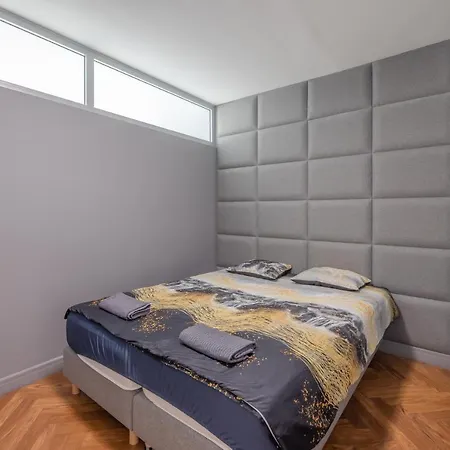 Apartmate- Perfect Oldtown דירה *