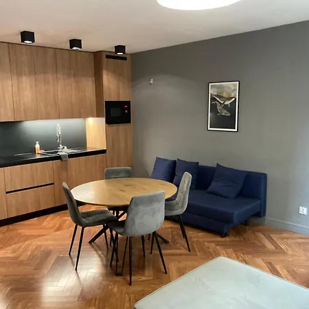 Apartmate- Perfect Oldtown شقة *